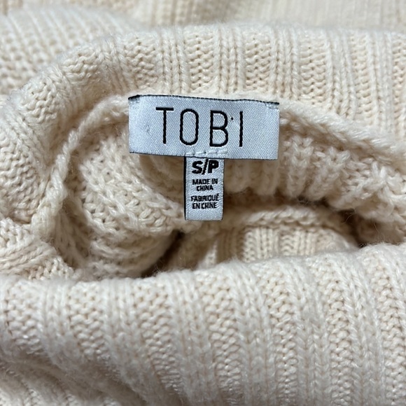 TOBI Biege Criss Cross Turtleneck Sweater - Picture 8 of 9